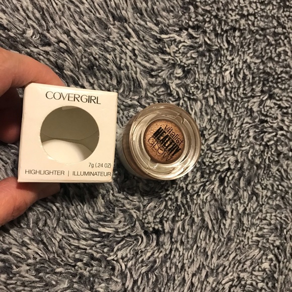 Covergirl Make-up Lots - Picture 4 of 6